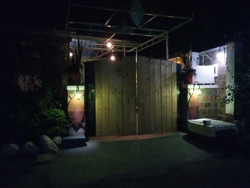 Kilimanjaro Mad Monkey'S Hotel Moshi Eksteriør bilde